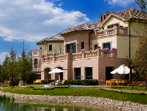 私家庭院的别墅物业服务